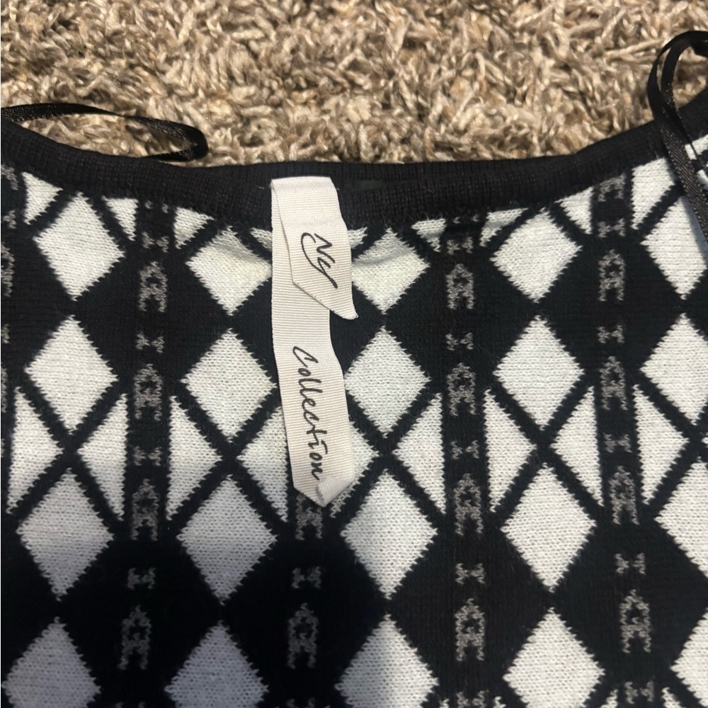 DRESS NY Collection Black and White Long Sleeve - Picture 4 of 9